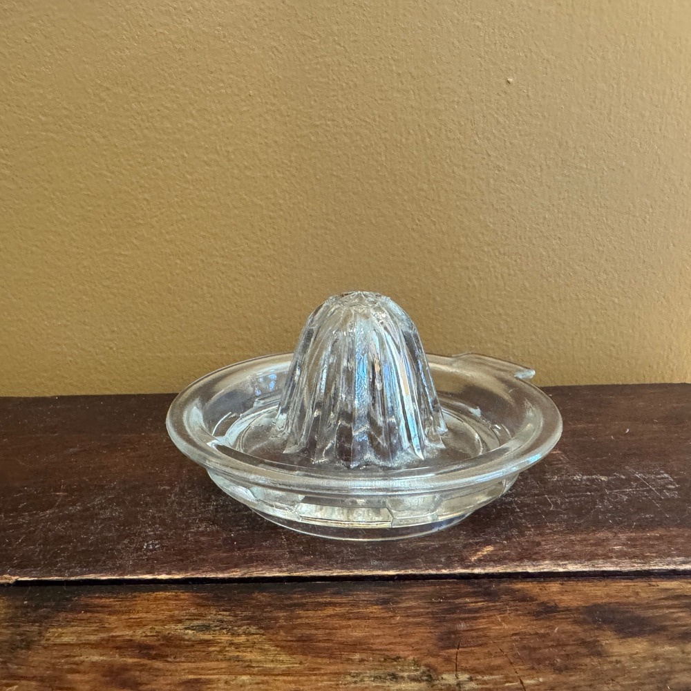 Vintage Glass Citrus Juicer Dome Reamer‎ with Bowl Glass Juicing Press